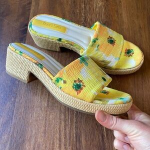 FRANCO SARTO Womens Butter Yellow Pony Round Toe Block Heel Slip On Sandals Siz…